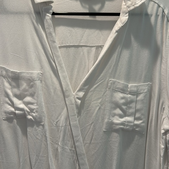 Casual Women’s Shirt - Picture 2 of 6